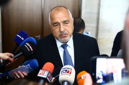 Борисов реши: Влиза в парламента като депутат от Пловдив, а Нинова...