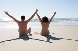 Дибидюс голи булки и младоженци - плаж с уникална оферта 