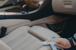 Как да почистите седалките на колата: 6 лесни стъпки