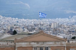 Червена лампа за нашенците в Гърция, потвърден е първи случай на...