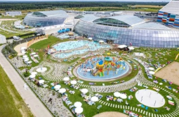 18 басейна, 35 пързалки: Това е най-големият закрит аквапарк в Европа