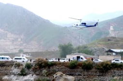 Няма признаци на живот в останките от хеликоптера на президента на Иран