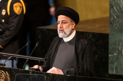 Светът е потресен от смъртта на президента на Иран, обявиха го за мъченик, а наследникът... 