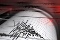 Кошмар: 150 земетресения удариха град!