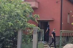 Мощен удар: Столичният "Орландовци" почерня от ченгета, има арестувани