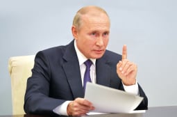 Путин с нови рокади във военното министерство 