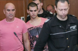 Ценко Чоков и синът му излязоха тихомълком от затвора
