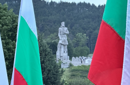 България отдава почит пред подвига на Христо Ботев
