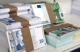 Богати като Али Баба: Родна банкерка обяви колко милиарда кътат българите в трезорите