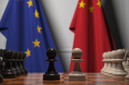 Bloomberg: ЕС може да започне търговска война с Китай след изборите 