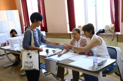 "Галъп" каза колко българи са гласували към 09:00 часа 