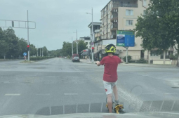 Дете вдигна 60 км/ч с тротинетка в Пловдив, изпревари патрулка СНИМКИ 