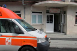 Навръх Задушница: Жена почина след инцидент с нож на гробищата в Дупница