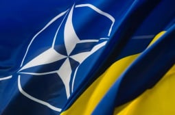 US политолог хвърли бомба за двойна игра на Киев между НАТО и Кремъл