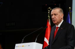 Ердоган открехна вратата за помирение с Асад