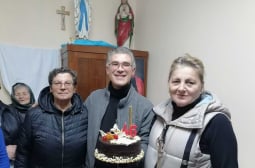 Италианският отец Салваторе мисли и сънува на български ВИДЕО