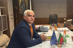 Шокиращи закани от кмета на Дупница към полицейски шеф, заплашва семейството му