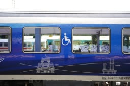 Ад в новите вагони на бързия влак от София до Бургас: Превърнаха се в душегубки
