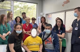 Лекари от Пловдив лекуват 3 месеца дете с пневмония с тежки усложнения