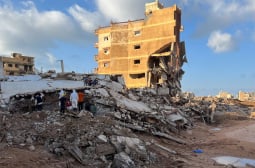 Либия осъди 12 държавни служители за срутените язовири, убили хиляди