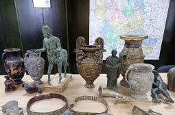 Археолог разкри какви са крадените находки, намерени от ГДБОП СНИМКИ
