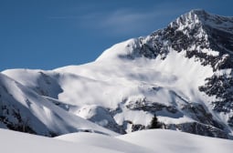 Смъртоносна трагедия в полите на една от най-красивите планини в света 