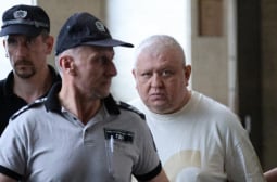 Доган, скандална съдийка и застрахователен бос надничат в освобождаването на дерибея Сали Табаков