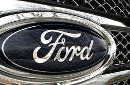 Британец си купи спортен Ford и шокира света с това, което направи после 