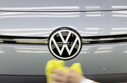 Volkswagen: С новия Golf ще убием Tesla 