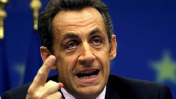 Саркози нахока Макрон, поставя Франция пред голям риск! 