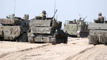 "Дракон 24": НАТО се готви за война с Русия, военни пресичат полската река Висла и...