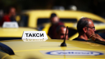 Таксиметрови шофьори излизат на протест в София