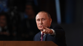 Bloomberg: Ето как и за какво помагат на Путин негвоите приятели 