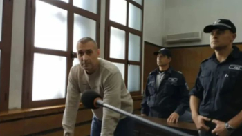 Полицаят Караджов, който се барикадира: Невинен съм, ще се самоубия!