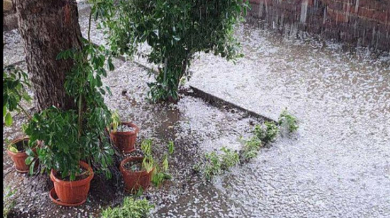 Ад без край: Мощната градушка помете половин България, има опасност от наводнения, погромът е страшен ВИДЕО