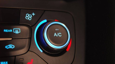 Защо не трябва да изключвате двигателя, ако климатикът на колата е включен
