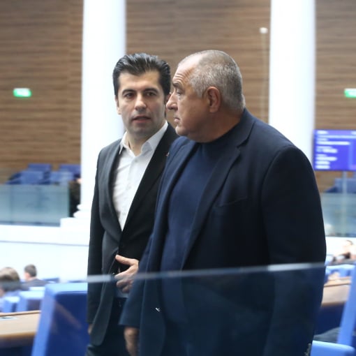 Борисов хлъзва ПП-ДБ за кабинет с хитър ход, главите на Кирил и Асен падат, ако му откажат