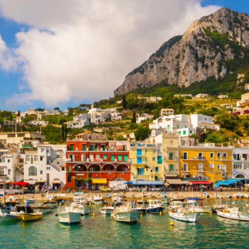 Известен италиански остров обезлюдява заради твърде много туристи