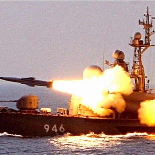 Капитан от ВМС на Украйна: Русия може да изстреля едновременно 80 ракети "Калибър"