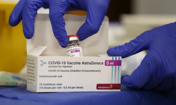 AstraZeneca призна за опустошителен страничен ефект от ковид ваксината си 