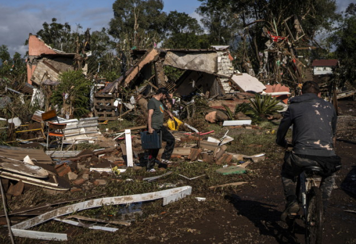 Апокалипсис в Бразилия: Жертвите са минимум 29, а други 60 души... ВИДЕО