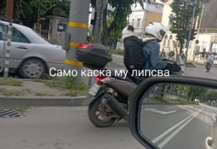 Специален моторист шашардиса всички във Варна, че няма каска е най-малкият проблем 