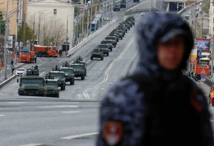 BILD: Скромният парад в Москва потвърди недостига на танкове в руската армия