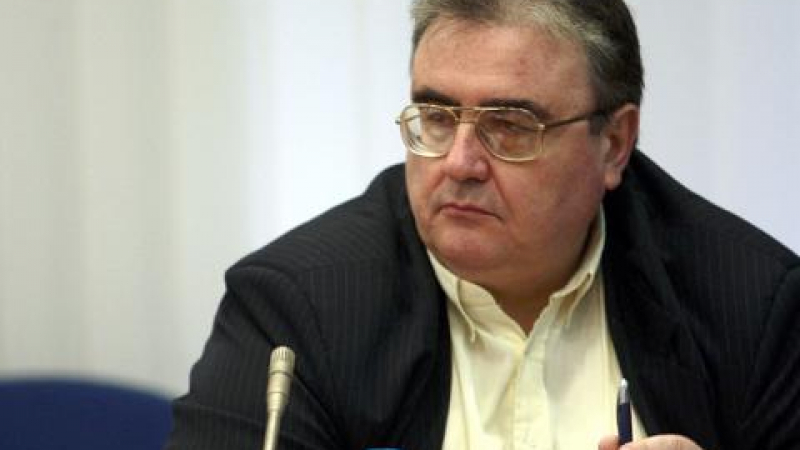 Политологът Огнян Минчев: Милиционерската олигархия иска да употреби и изхвърли Бойко Борисов, както направи със Симеончо и Станишев!