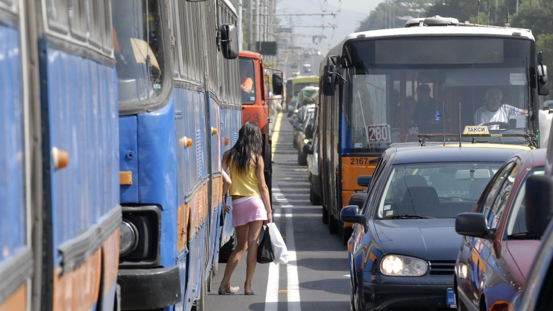 Допълнителен градски транспорт в София днес