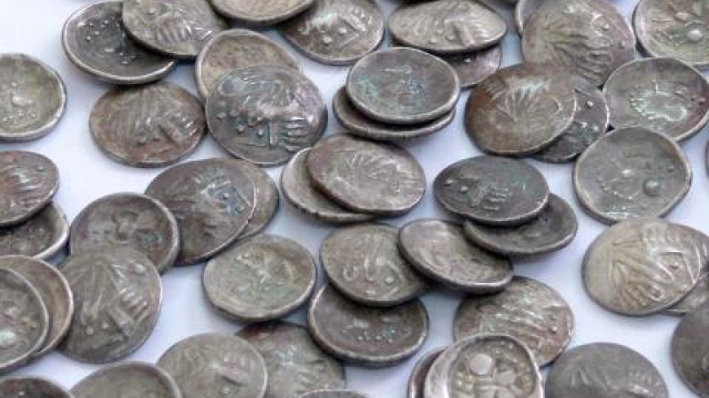 Пипнаха 8 000 антични монети