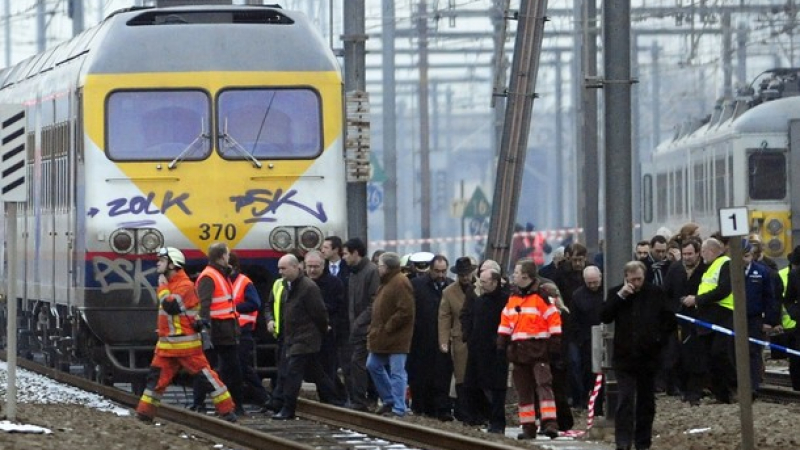 Машинисти стачкуват след влакова катастрофа