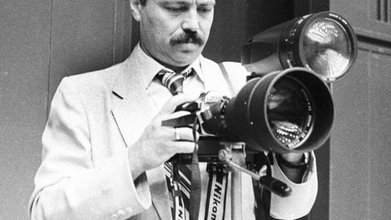 Почина големият български фотожурналист Стефан Тихов