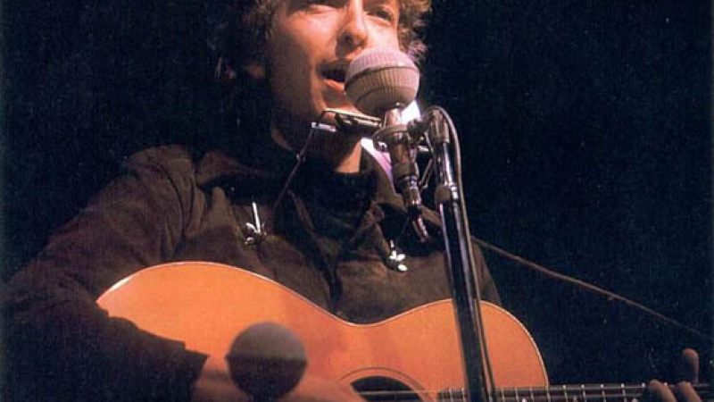 Боб Дилън идва в София