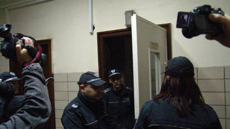 Разполагат допълнителна охрана около съда за процеса срещу Галеви